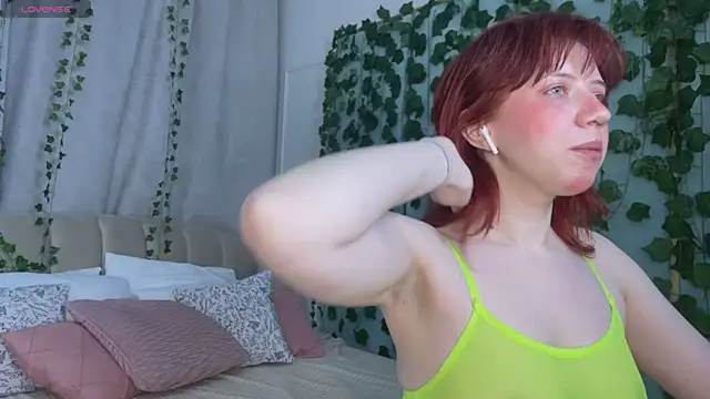 Love is Lola online show from 04/16/26, 12:33