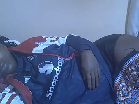 Snapshot of HOT-JAZMINE chatting on 12/17/25, 05:56 HOT-JAZMINE online show from 12/17/25, 05:56