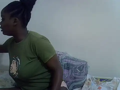 Snapshot of HOT-JAZMINE chatting on 05/28/26, 02:01 HOT-JAZMINE online show from 05/28/26, 02:01