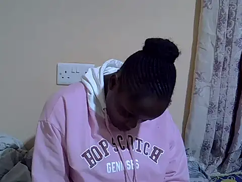 Snapshot of HOT-JAZMINE chatting on 10/06/25, 07:25 HOT-JAZMINE online show from 10/06/25, 07:25