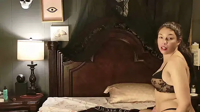 Snapshot of MeghanMarley chatting on 12/22/25, 05:18 MeghanMarley online show from 12/22/25, 05:18