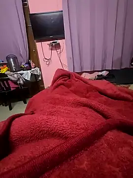 Snapshot of Loveboycurvy chatting on 12/27/24, 04:54 Loveboycurvy online show from 12/27/24, 04:54