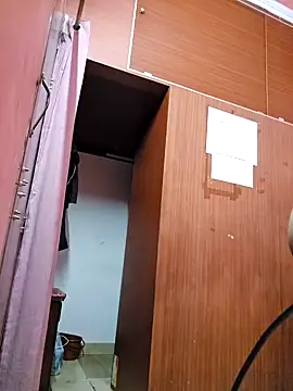 Snapshot of Loveboycurvy chatting on 12/15/24, 09:35 Loveboycurvy online show from 12/15/24, 09:35