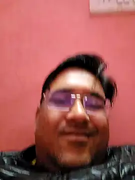 Snapshot of Loveboycurvy chatting on 02/09/25, 11:04 Loveboycurvy online show from 02/09/25, 11:04