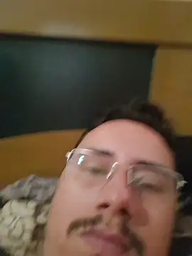 luissilva0071 online show from 10/14/25, 05:13