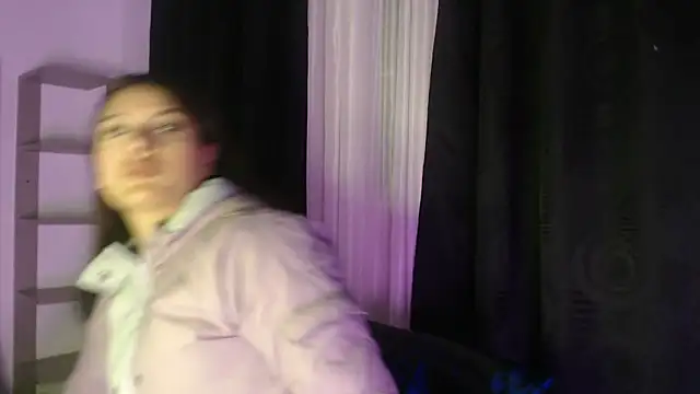 Abril Squirt online show from 09/15/25, 05:52