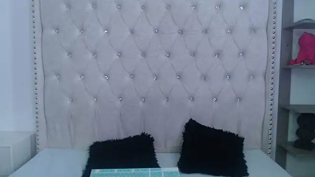 Snapshot of Abril_Squirt chatting on 03/01/26, 05:57 Abril Squirt online show from 03/01/26, 05:57