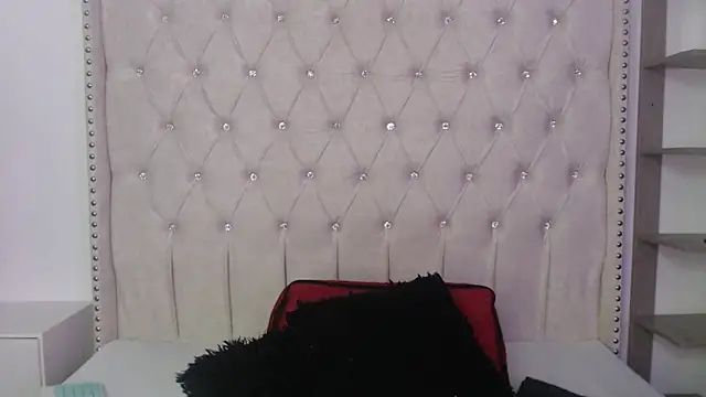 Abril Squirt online show from 11/06/25, 08:24