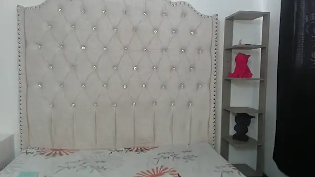 Snapshot of Abril_Squirt chatting on 02/03/26, 08:36 Abril Squirt online show from 02/03/26, 08:36