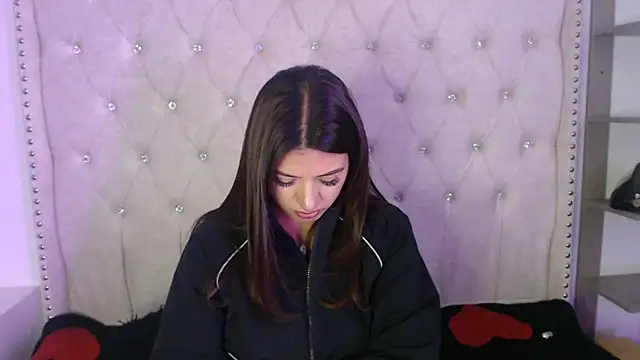 Abril Squirt online show from 10/13/25, 03:24