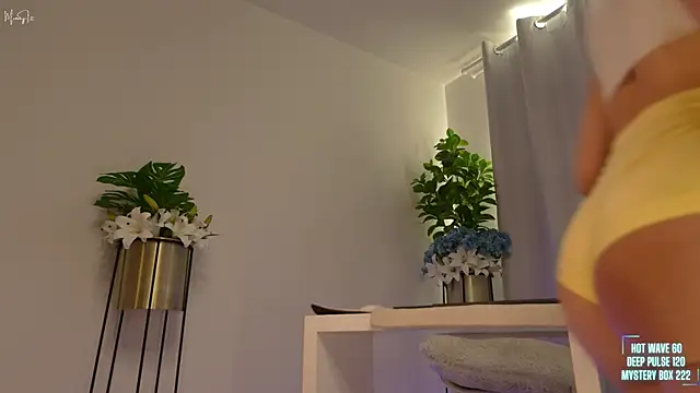 mimmyfit1 online show from 04/02/26, 07:31