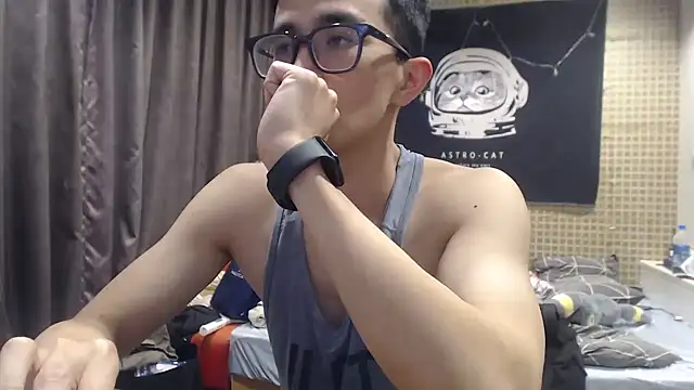 Snapshot of Stevenjt chatting on 04/12/26, 04:21 Stevenjt online show from 04/12/26, 04:21