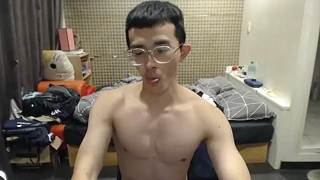 Snapshot of Stevenjt chatting on 10/26/25, 04:18 Stevenjt online show from 10/26/25, 04:18