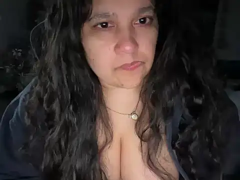 MelanieFawker online show from 11/18/25, 02:20