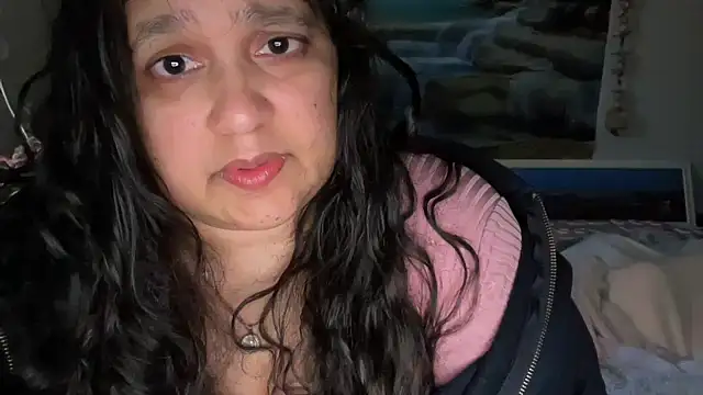 MelanieFawker online show from 10/28/25, 06:51