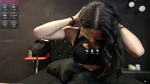 Snapshot of EmilyGomezLS chatting on 03/11/25, 11:33 EmilyGomezLS online show from 03/11/25, 11:33