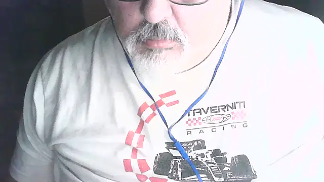 Snapshot of cashot58 chatting on 05/20/26, 04:42 cashot58 online show from 05/20/26, 04:42