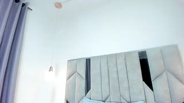 Snapshot of Malu_M chatting on 12/01/25, 11:49 Malu M online show from 12/01/25, 11:49