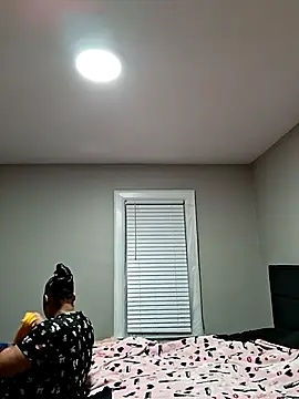 pinkpassionpleaser online show from 02/24/26, 11:00