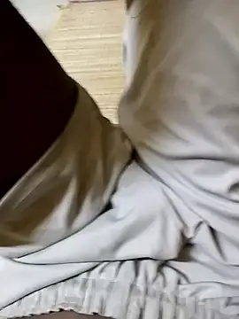 Tamil boy age28 online show from 01/13/26, 05:00