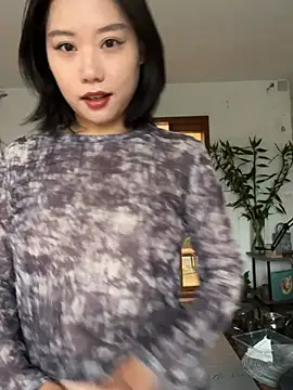 Eliza-E online show from 04/23/26, 12:28
