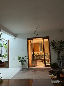 Eliza-E online show from 03/31/26, 12:51