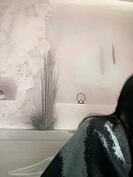 Snapshot of Eliza-E chatting on 01/16/25, 02:09 Eliza-E online show from 01/16/25, 02:09