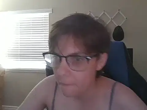 KaliSnow199623 online show from 02/04/25, 09:10