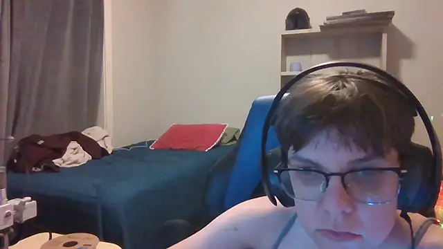 KaliSnow199623 online show from 11/04/25, 04:16