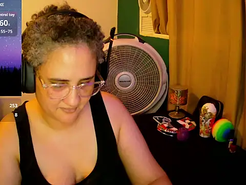 lolalicious 758 online show from 09/19/25, 11:42