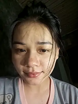 Ngoc-Trinh online show from 04/25/26, 05:10