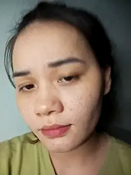 Snapshot of Ngoc-Trinh chatting on 12/02/24, 03:31 Ngoc-Trinh online show from 12/02/24, 03:31