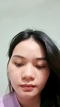 Snapshot of Ngoc-Trinh chatting on 01/01/25, 01:16 Ngoc-Trinh online show from 01/01/25, 01:16