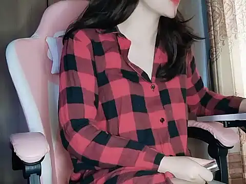 Pink cream online show from 12/14/25, 01:12