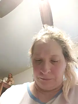 Snapshot of Icedcoffee2024 chatting on 03/22/25, 12:35 Icedcoffee2024 online show from 03/22/25, 12:35