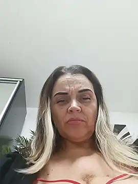 hugebobbs online show from 10/03/25, 08:05