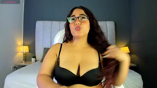Snapshot of MelissaKarterrs chatting on 03/13/25, 12:13 MelissaKarterrs online show from 03/13/25, 12:13