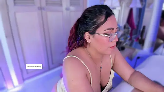 Snapshot of MelissaKarterrs chatting on 12/04/25, 12:15 MelissaKarterrs online show from 12/04/25, 12:15