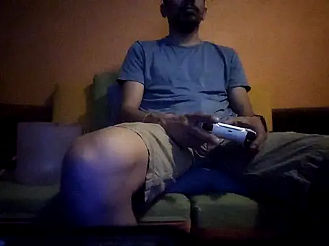 Snapshot of Angel_Coronel chatting on 02/15/25, 05:19 Angel Coronel online show from 02/15/25, 05:19