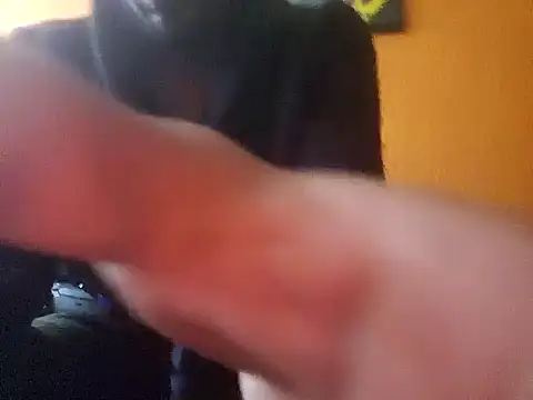 Snapshot of Angel_Coronel chatting on 02/05/25, 09:29 Angel Coronel online show from 02/05/25, 09:29