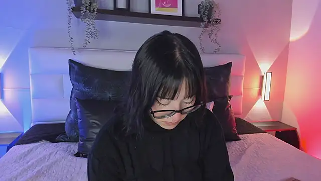 sofi bakerr online show from 02/12/26, 11:32