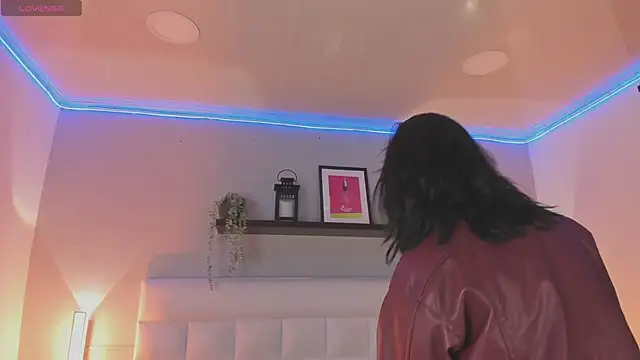 sofi bakerr online show from 04/01/26, 12:06