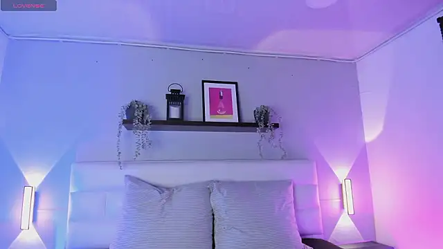 sofi bakerr online show from 02/06/26, 12:01