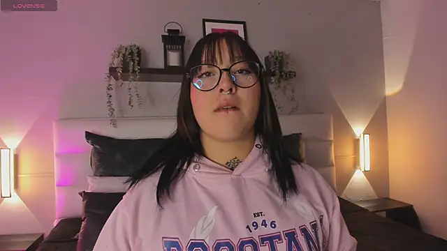 sofi bakerr online show from 04/20/26, 11:35