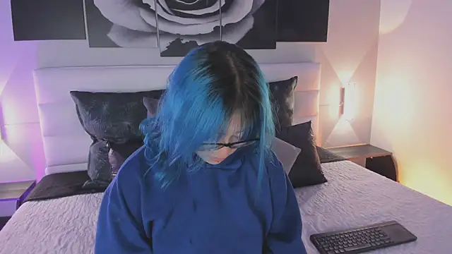 sofi bakerr online show from 12/20/25, 11:35