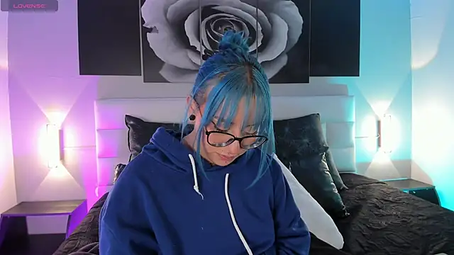 Snapshot of sofi_bakerr chatting on 09/16/25, 11:55 sofi bakerr online show from 09/16/25, 11:55