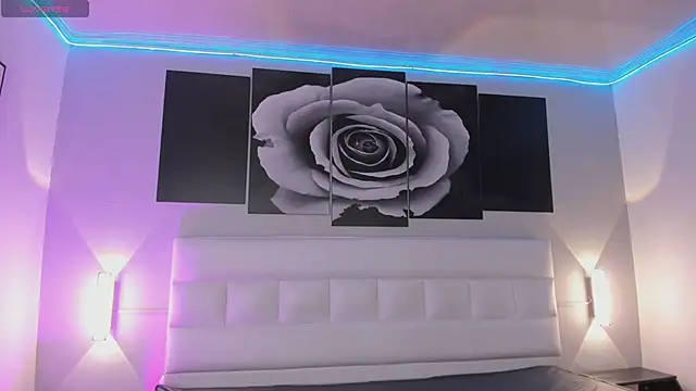 Snapshot of sofi_bakerr chatting on 11/07/25, 11:37 sofi bakerr online show from 11/07/25, 11:37