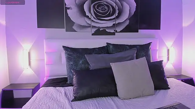 Snapshot of sofi_bakerr chatting on 10/01/25, 11:36 sofi bakerr online show from 10/01/25, 11:36