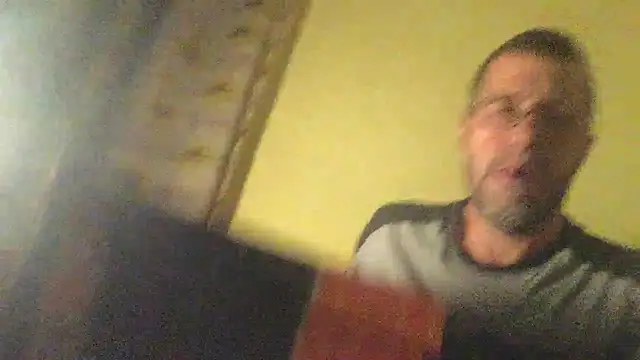 Snapshot of ___dude____ chatting on 09/16/25, 09:05 dude online show from 09/16/25, 09:05