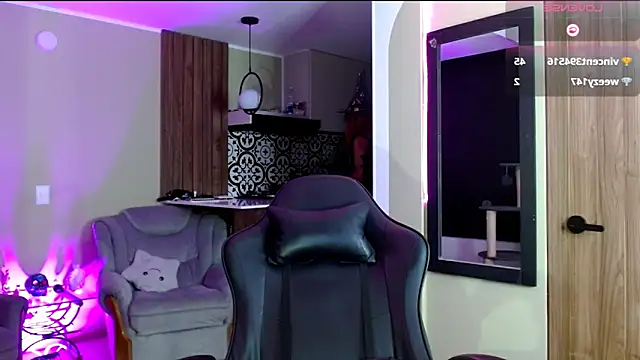 tevenwhiite online show from 10/05/25, 03:08